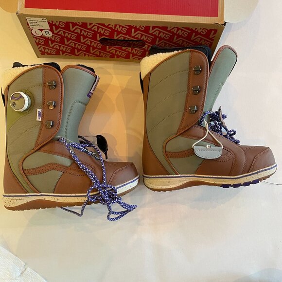 Never Worn Vans Ferra - Hana Beaman's Pro Model Snowboard Boots | Women's Size 8 - Picture 3 of 11